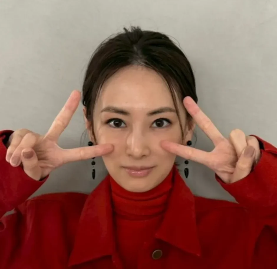 北川景子の母親の写真！名前・年齢・職業や現在の関係性について