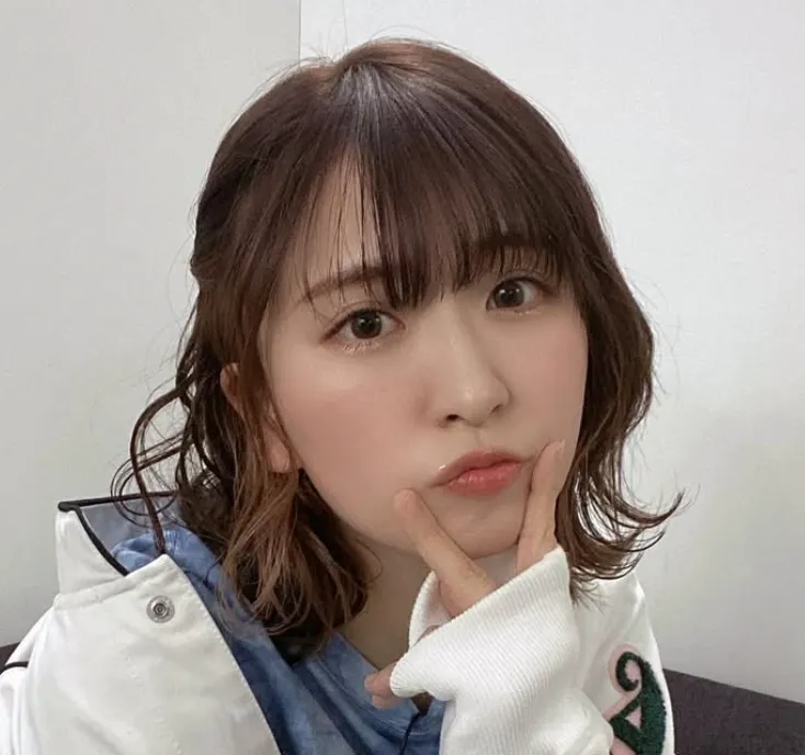 平成フラミンゴ にこの大学は日本体育大学出身で教員免許も取得