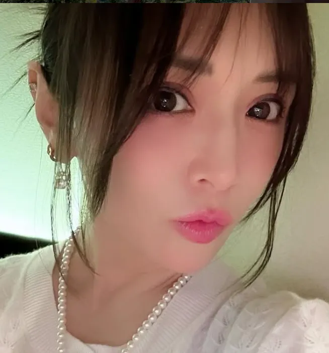 浜崎あゆみは現在、顔が変わったと話題の変化を時系列でわかりやすく